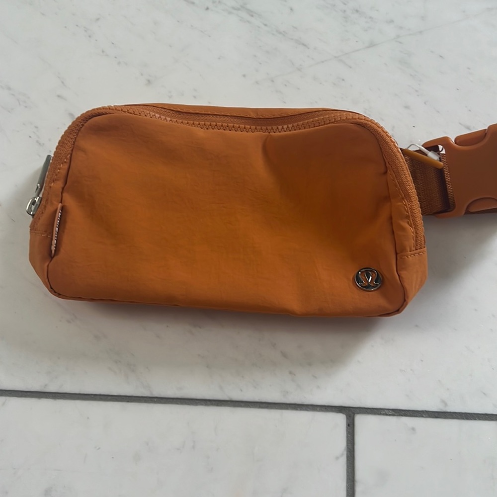 Lululemon belt bag